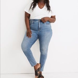 NWT Madewell High-Rise Roadtripper Authentic Jeans